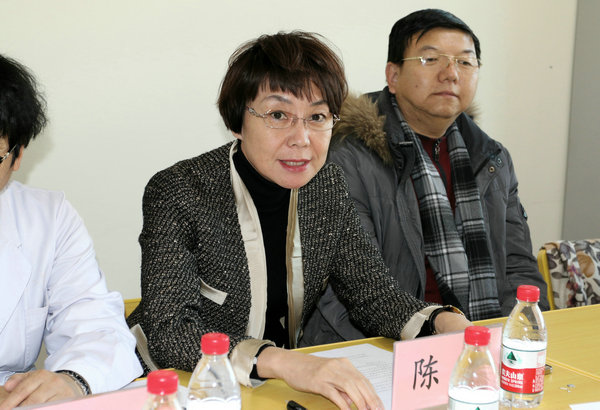 农工党市委副主委兼秘书长陈曦主持会议并讲话