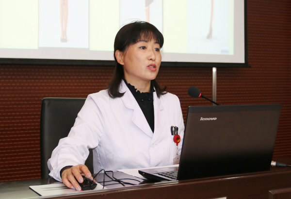 人事科科长马秀梅教授作讲座
