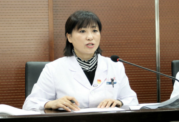 党委委员,人事科科长马秀梅作动员讲话并传达文件精神